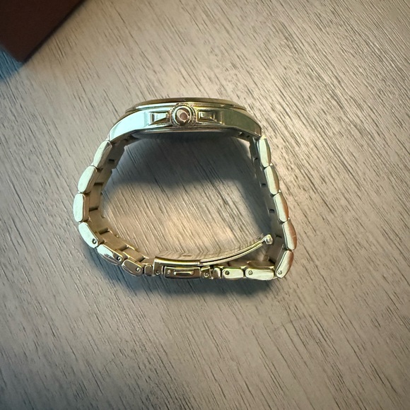 Coach Gold Watch - Picture 6 of 6